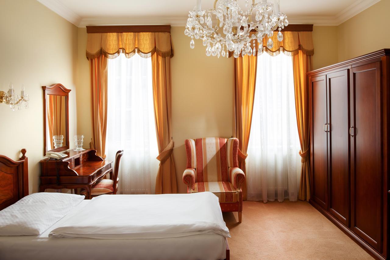 Lazensky Hotel Moskevsky Dvur Карлові Вари Екстер'єр фото