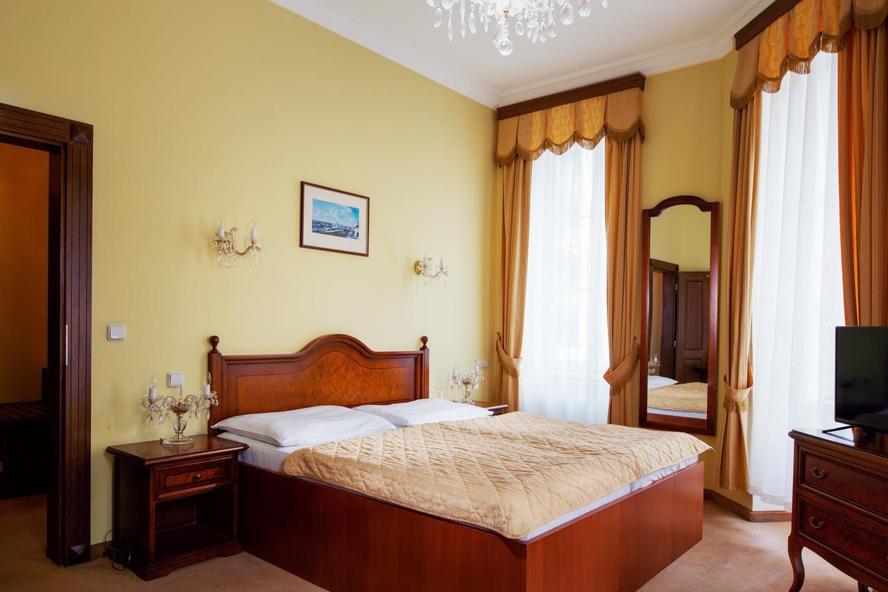 Lazensky Hotel Moskevsky Dvur Карлові Вари Екстер'єр фото