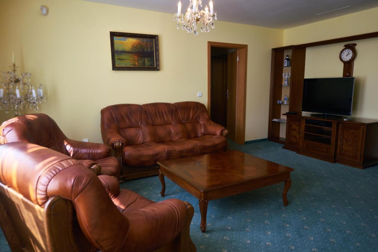 Lazensky Hotel Moskevsky Dvur Карлові Вари Екстер'єр фото